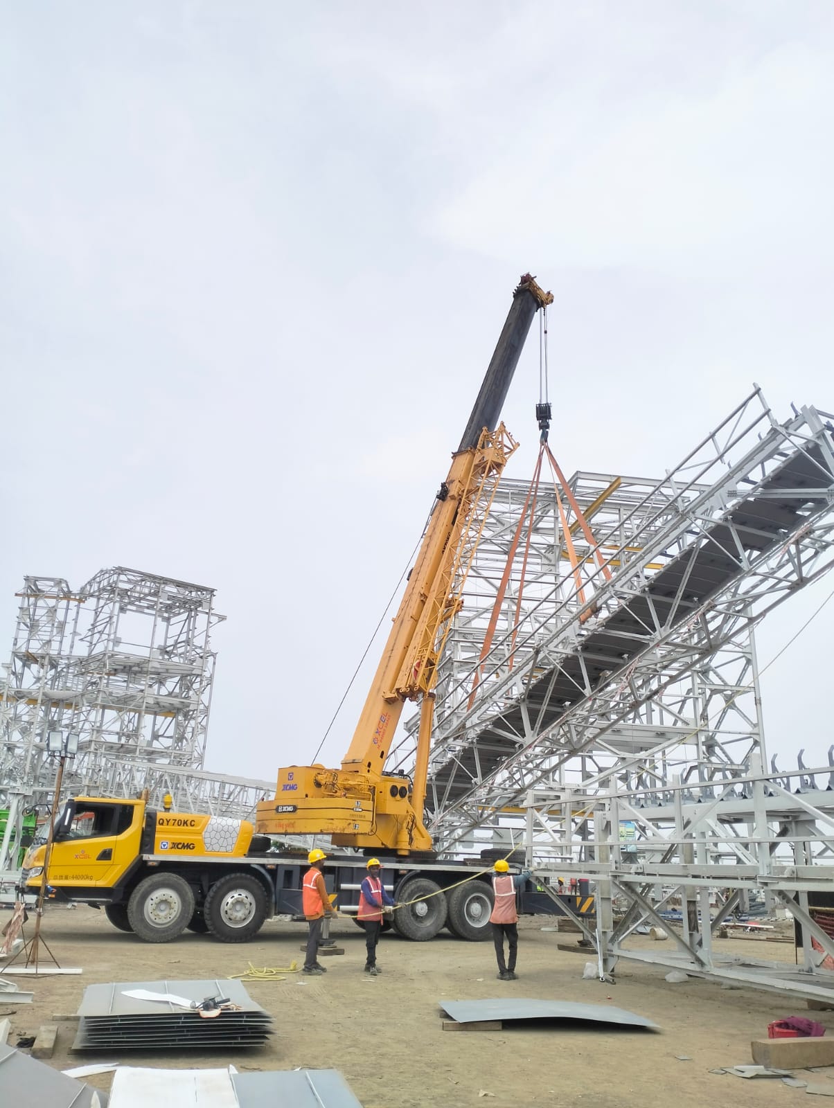 XCMG QY70KC structural steel erection Gujarat XCMG 70T crane for structural steel erection on a live industrial site in Gujarat